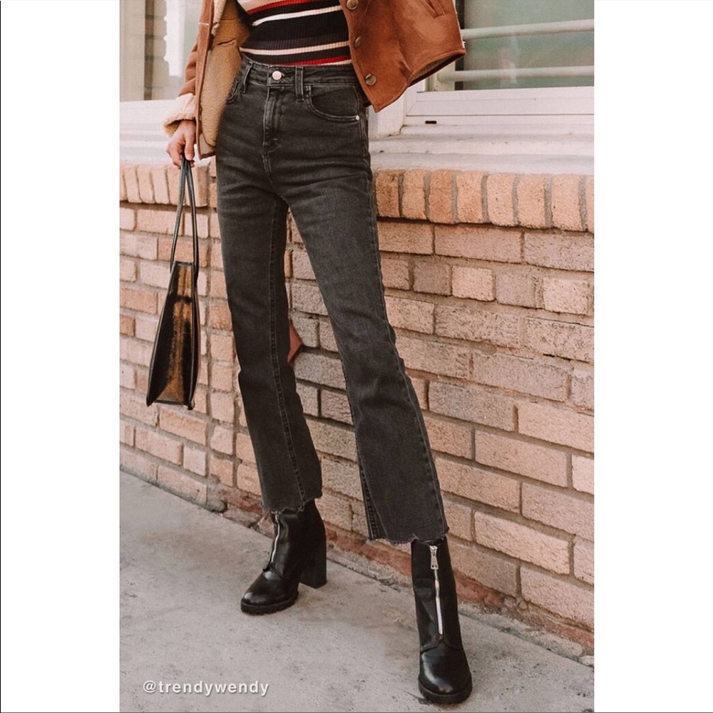 Urban Outfitters BDG Kick Flare High Rise Cropped Black Denim Jeans 29
